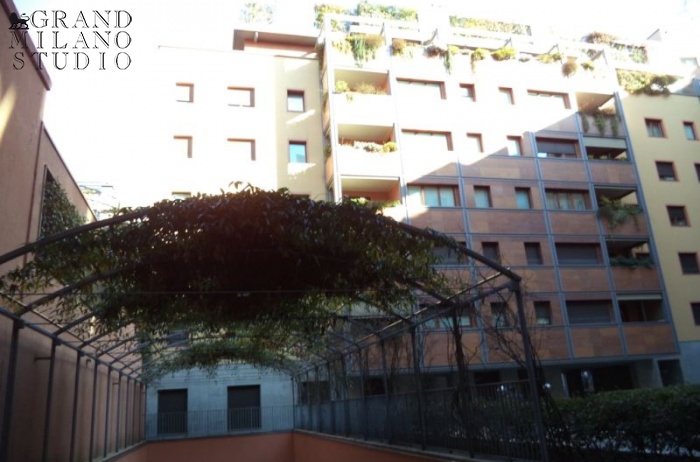 ARO27 апартаменты в центре Милана в новом доме, площадь Мондадори