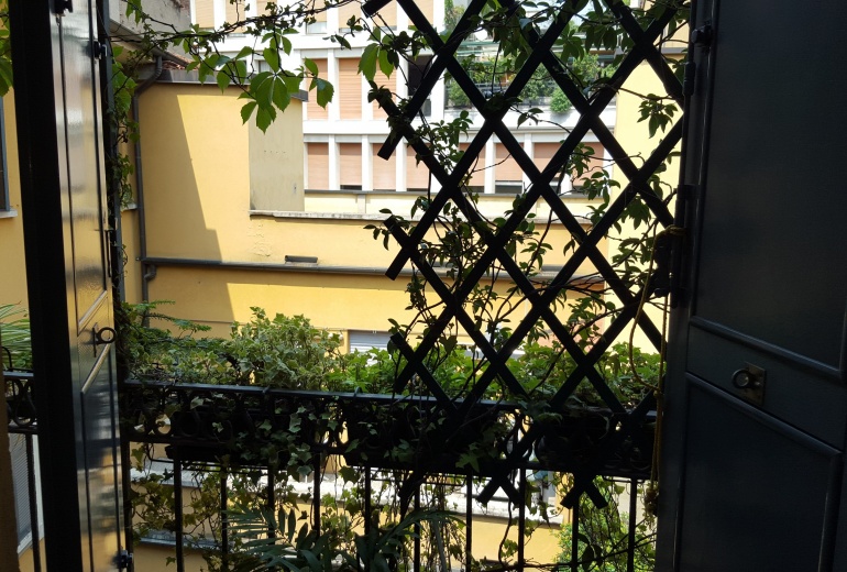 DAU621 двухэтажные апартаменты в центре Милана, площадь Дуомо 