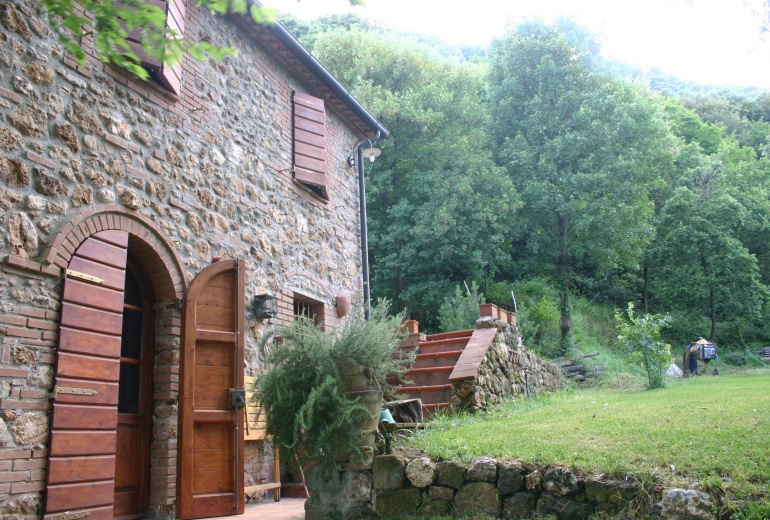 DRO25 Уютный домик на холмах Тосканы