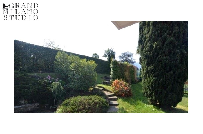 ATIM69. Виллы с большим садом и панорамным видом в Porto Valtravaglia