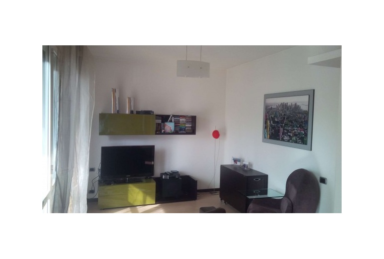 DAU603 мебелированая двухкомнатная квартира , метро Амендола и Портелло