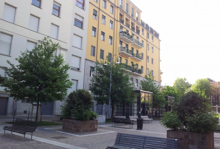 AAU610 апартаменты под ремонт , тихая пешеходная улица, Порта Романа 