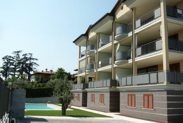 DALB34 Апартаменты в доме с бассейном в Дезенцано - озеро Гарда