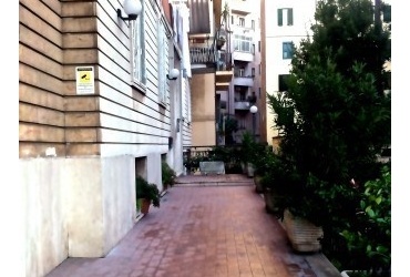 D-SVM.145.Рим. Небольшие апартаменты на улице Хомс.