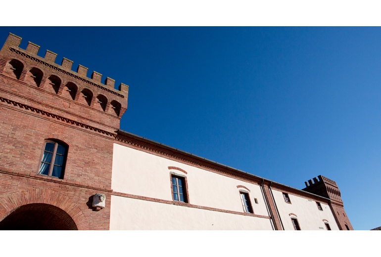AASL49 Исторический замок XV века в Тоскане