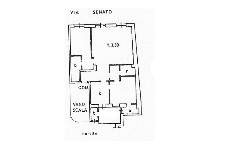 ATIM172. Квартира под ремонт на via Senato, Милан