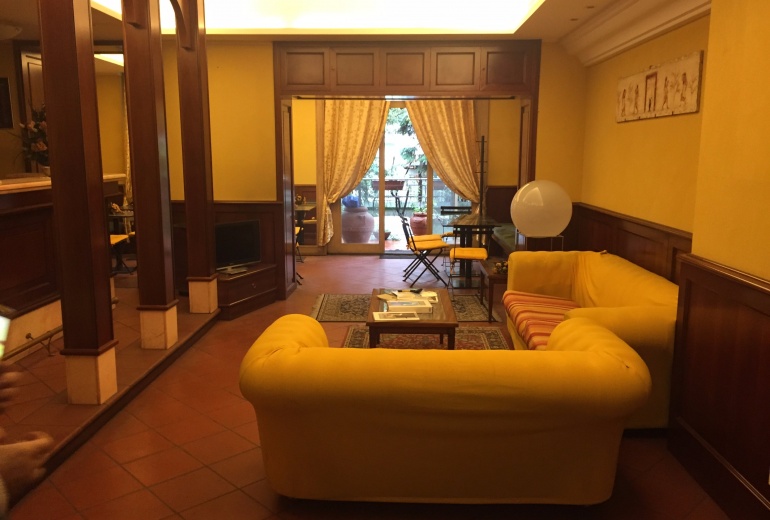 DTIM2.Просторная гостиница в шоппинговой зоне Милана