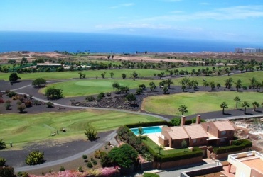 AOK62 Вилла в престижном районе Golf de Costa Adeje с панорамным видом на океан и гольф