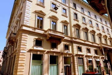 ATIM237. Двухкомнатная квартира в самом элитном районе Милана